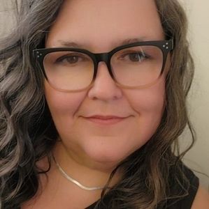 Meet your Posher, Sandy